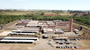 Vista aérea da Penitenciária Federal de Campo Grande, alvo de tentativa de resgate armado de facções criminosas em 2008
